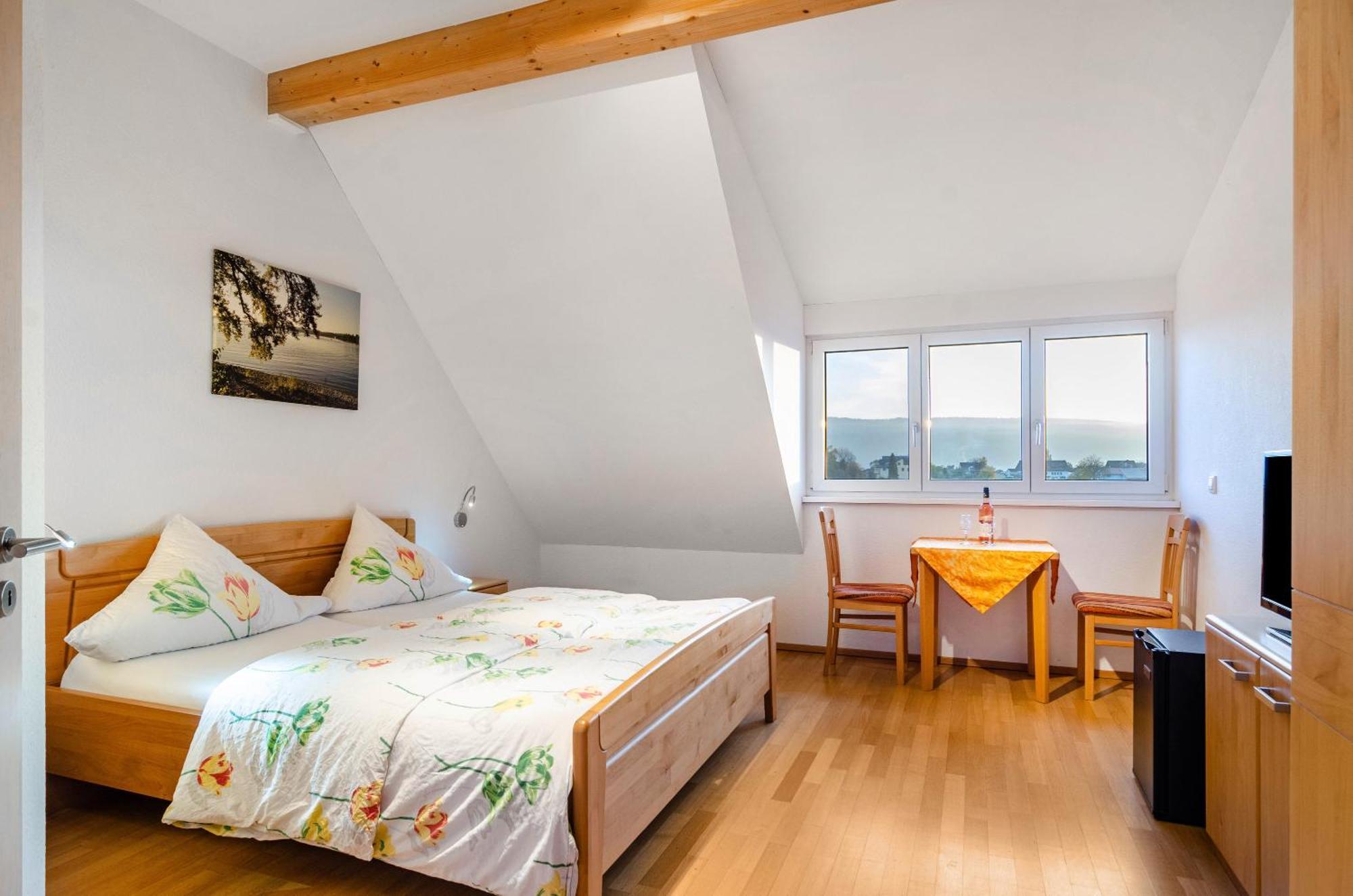Pension Zum Talhof Reichenau Buitenkant foto