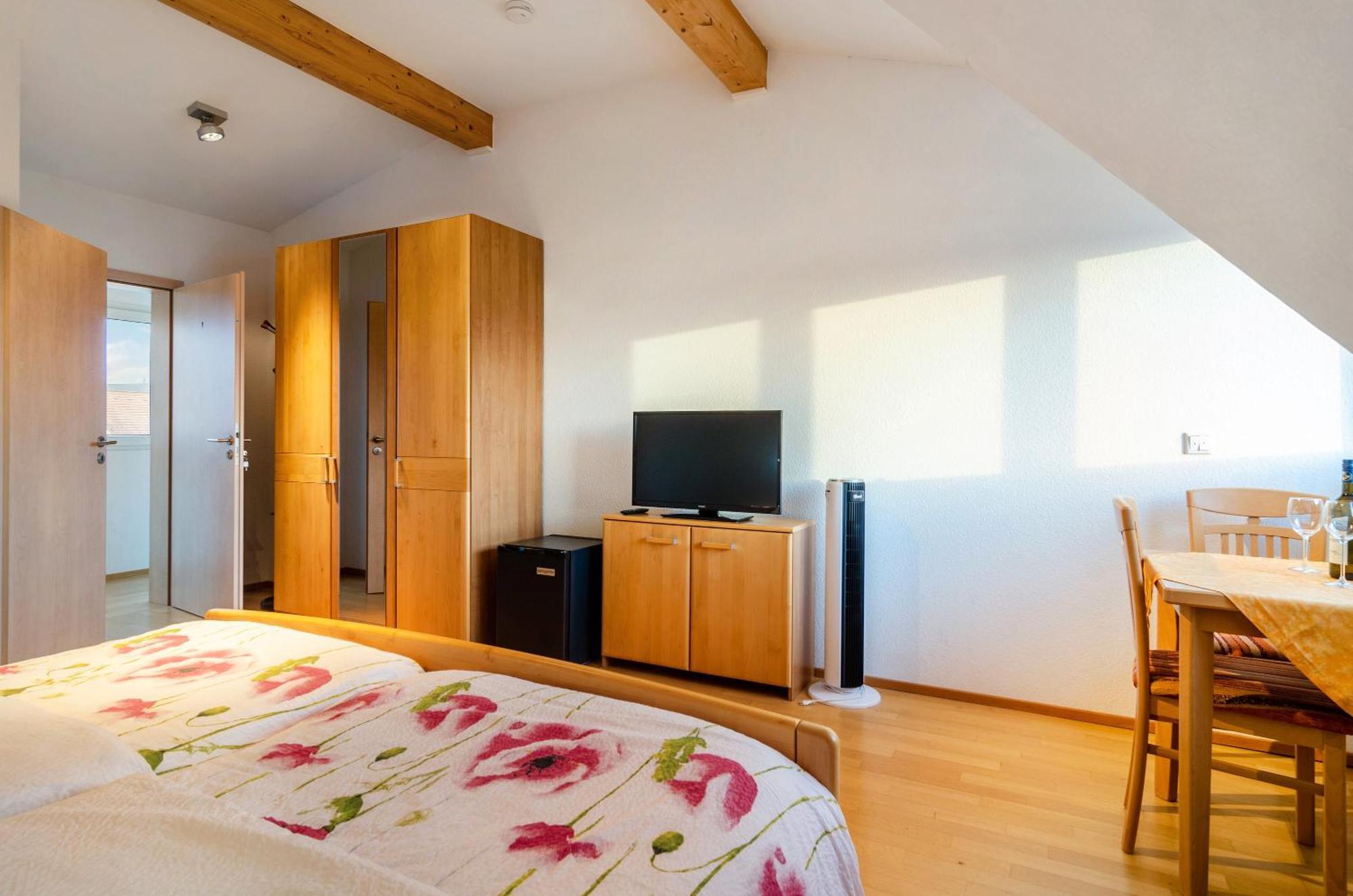Pension Zum Talhof Reichenau Buitenkant foto