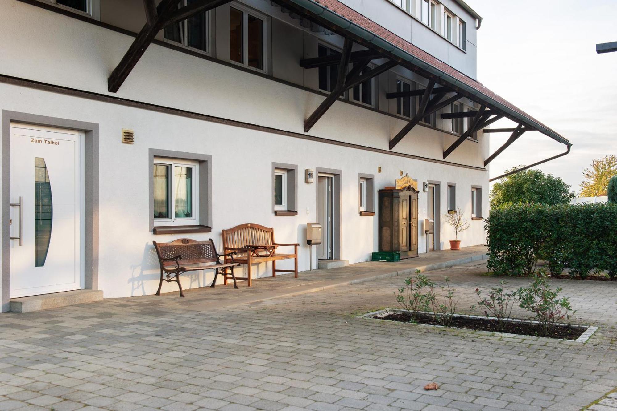 Pension Zum Talhof Reichenau Buitenkant foto